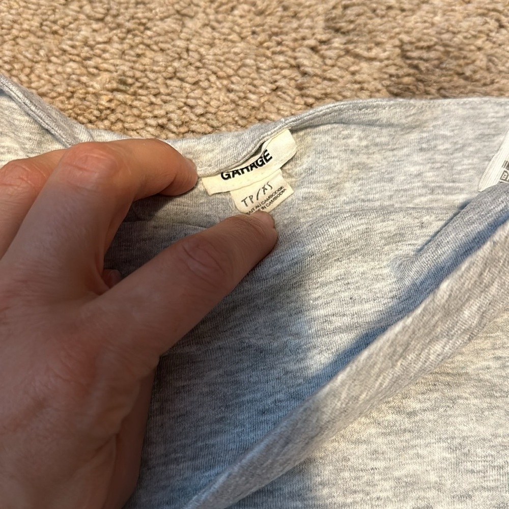 Bundle of garage brand tube tops - Picture 4 of 4